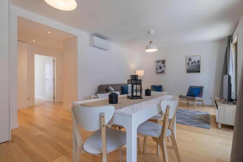 Campolide 2 Bedroom Delight By Innkeeper Lisbon Bagian luar foto