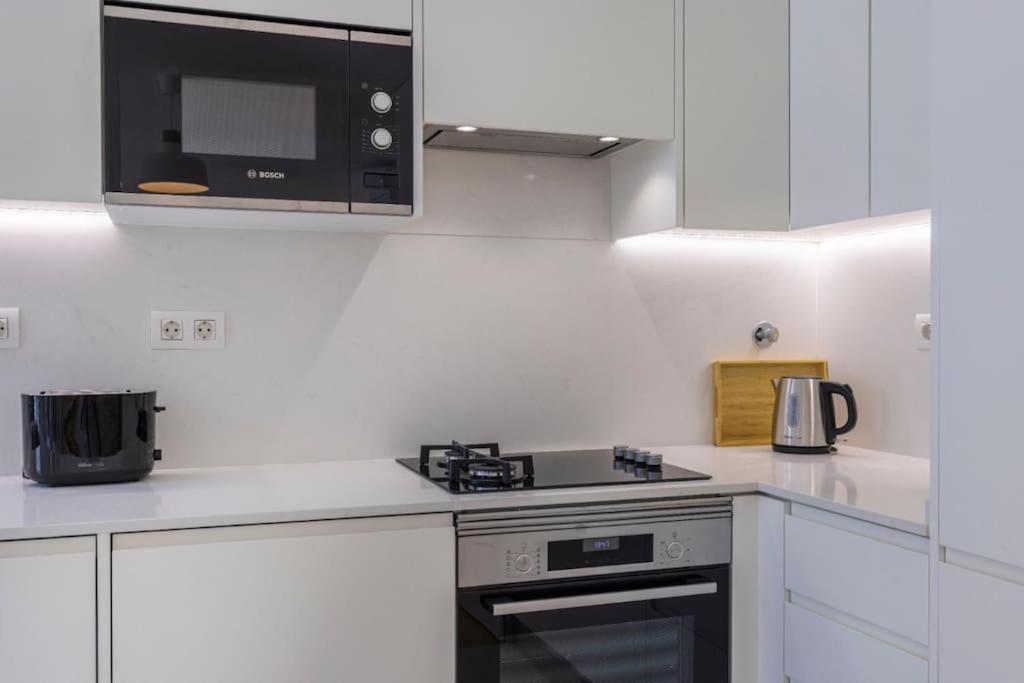 Campolide 2 Bedroom Delight By Innkeeper Lisbon Bagian luar foto
