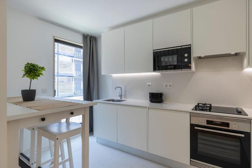 Campolide 2 Bedroom Delight By Innkeeper Lisbon Bagian luar foto