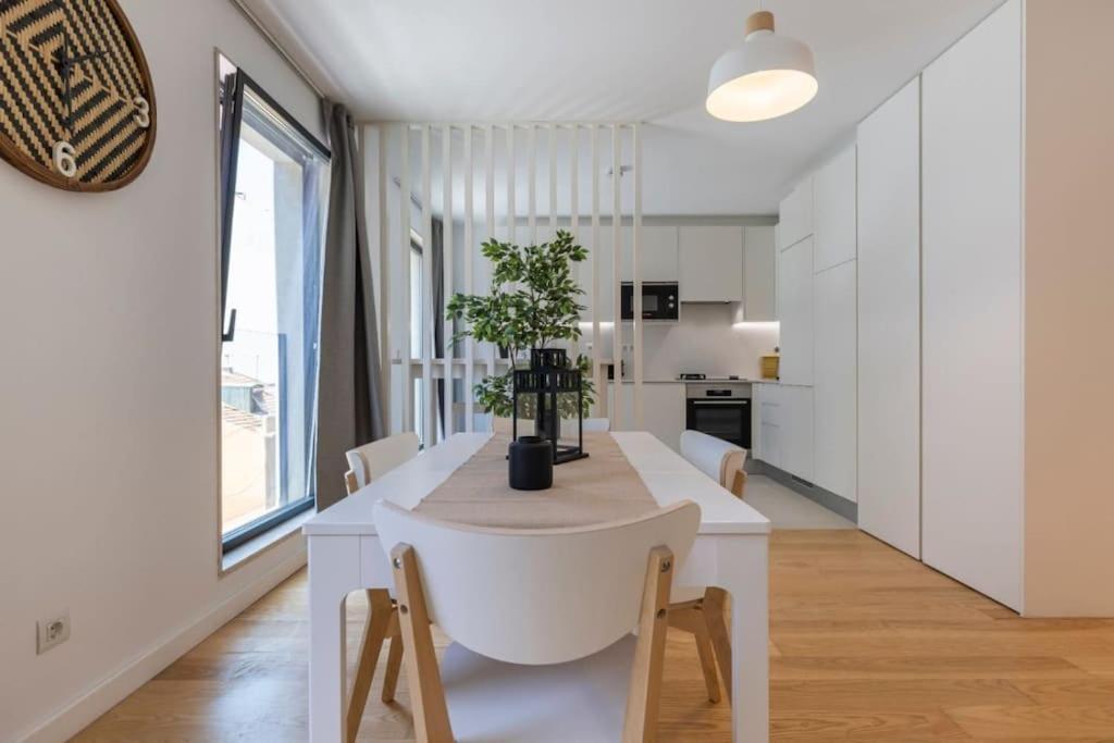 Campolide 2 Bedroom Delight By Innkeeper Lisbon Bagian luar foto