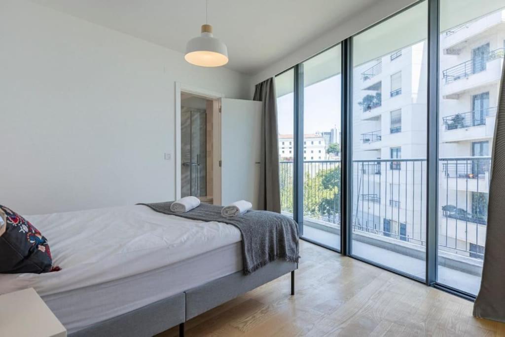 Campolide 2 Bedroom Delight By Innkeeper Lisbon Bagian luar foto