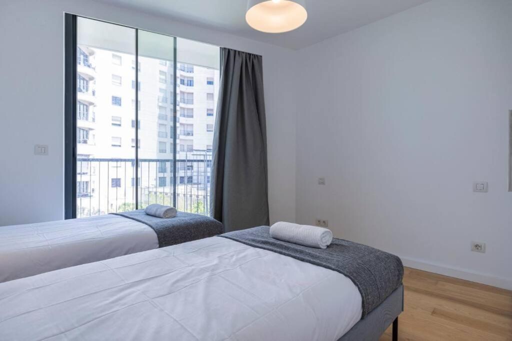 Campolide 2 Bedroom Delight By Innkeeper Lisbon Bagian luar foto